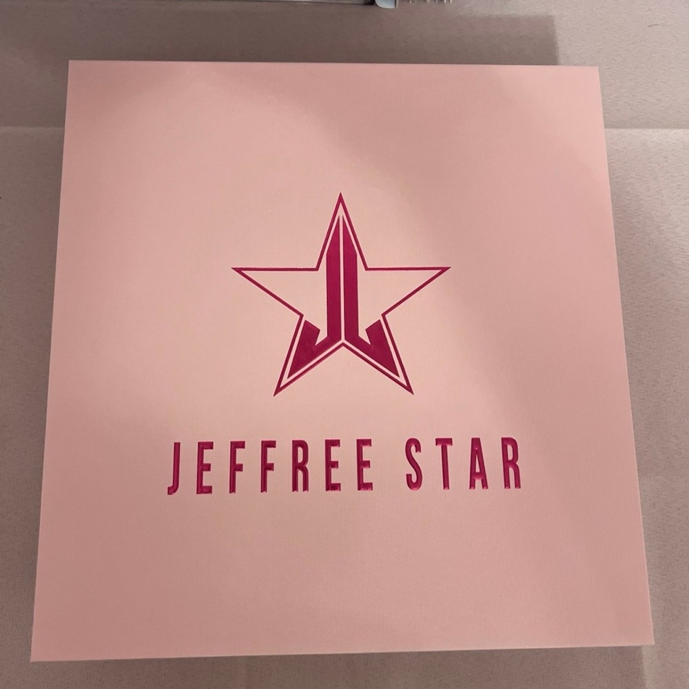 JEFFREE Star Red Chrome Ornament - Picture 7 of 8